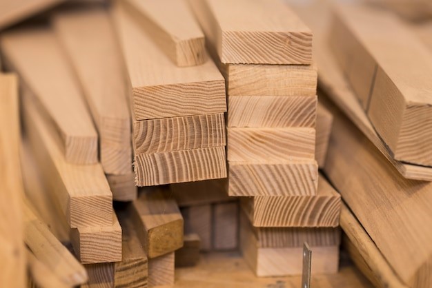 پایه چوب در  ساخت ورق های  ام دی اف خام و سفید
